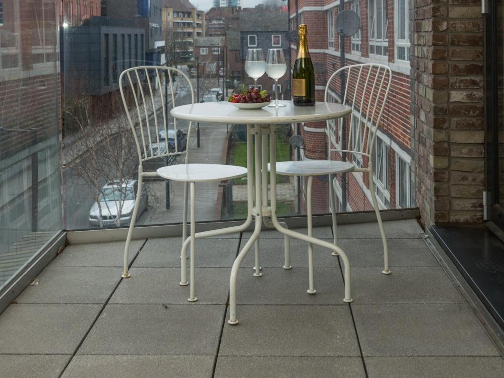 Central Tower Bridge Apartment London Bilik gambar